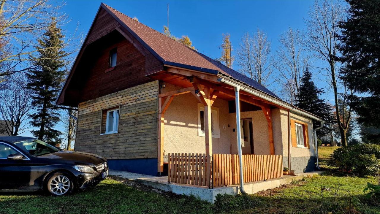 Chata Nad Lanovkou Apartment Oravska Lesna Exterior photo